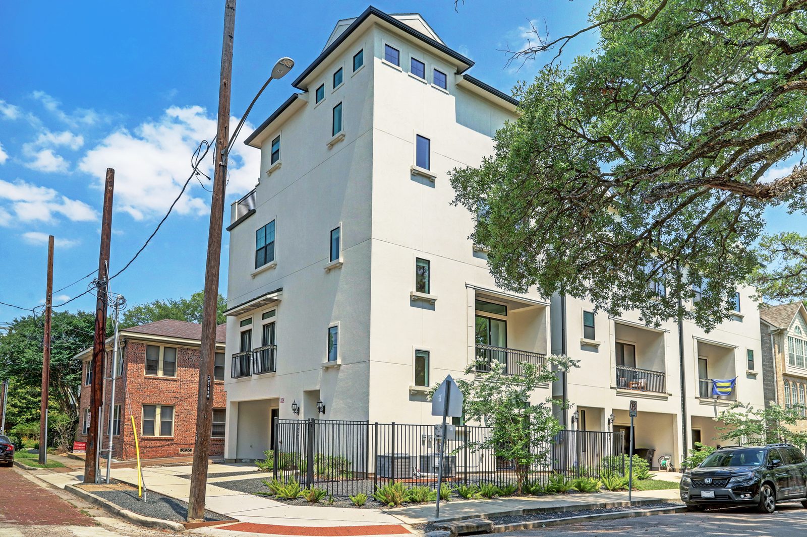 Property interior/exterior photo