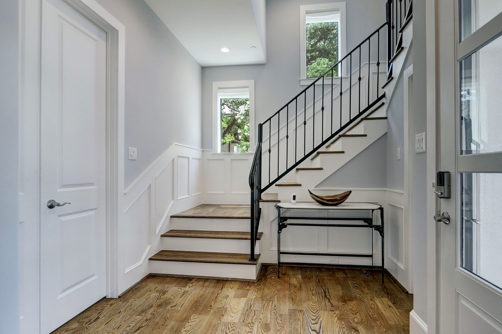 Property interior/exterior photo