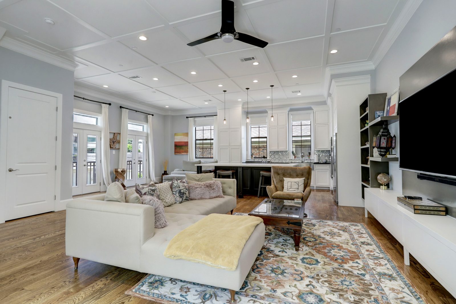 Property interior/exterior photo
