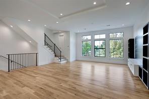 Property interior/exterior photo