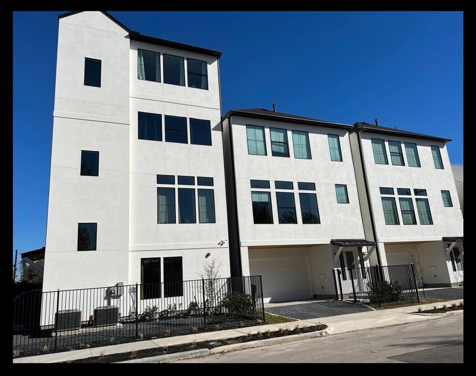 Property interior/exterior photo