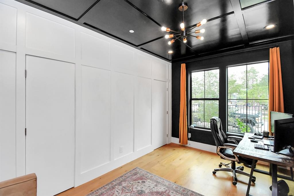 Property interior/exterior photo