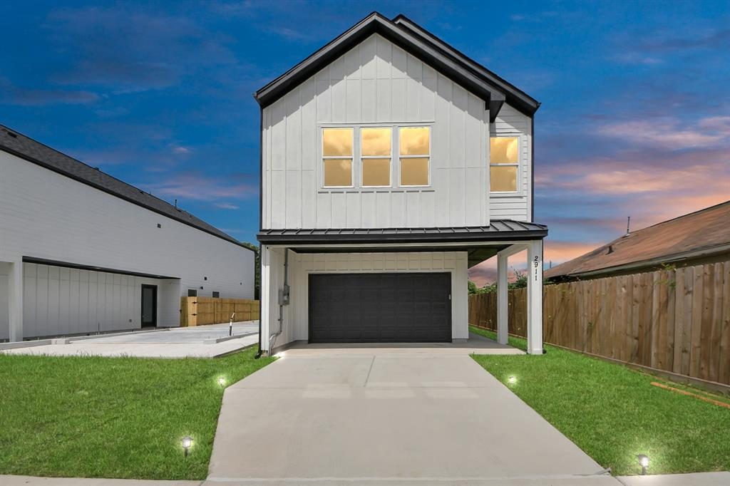 Property interior/exterior photo