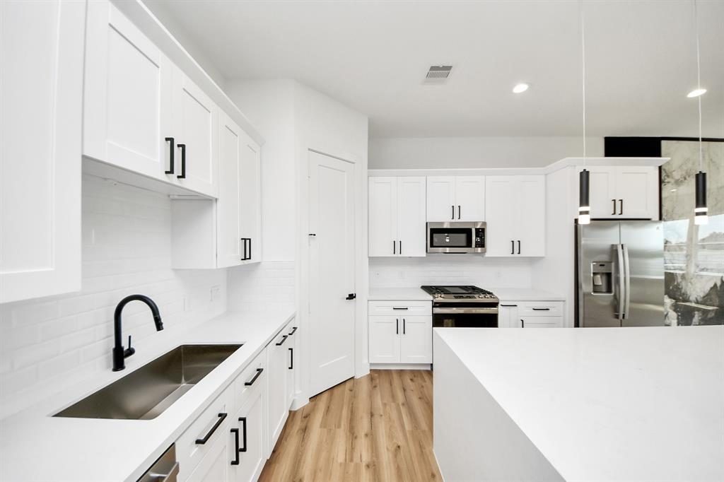 Property interior/exterior photo
