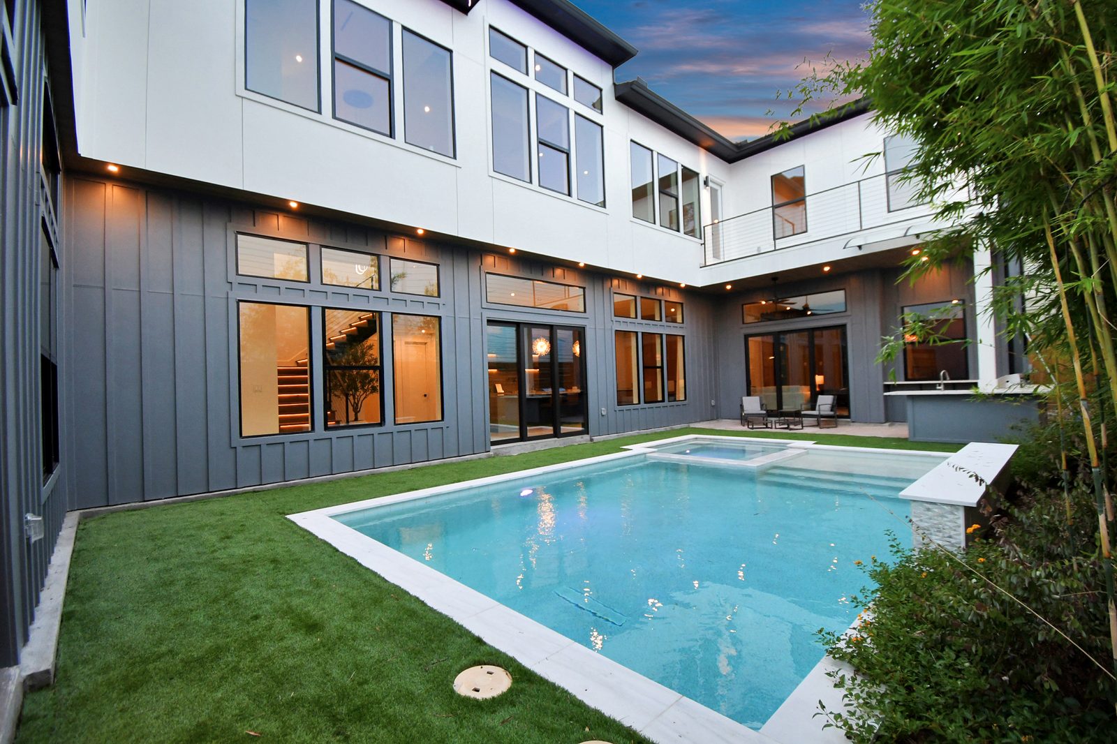 Property interior/exterior photo